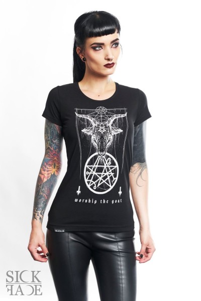 Dámské černé triko značky SickFace s motivem kozí hlava bafomet a s okultním symbolem.